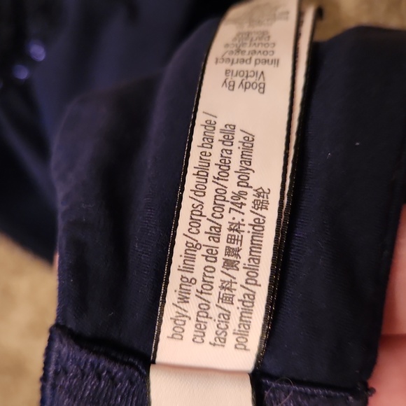 Victoria's Secret Body By Victoria Lined Perfect Coverage Bra - Picture 9 of 10